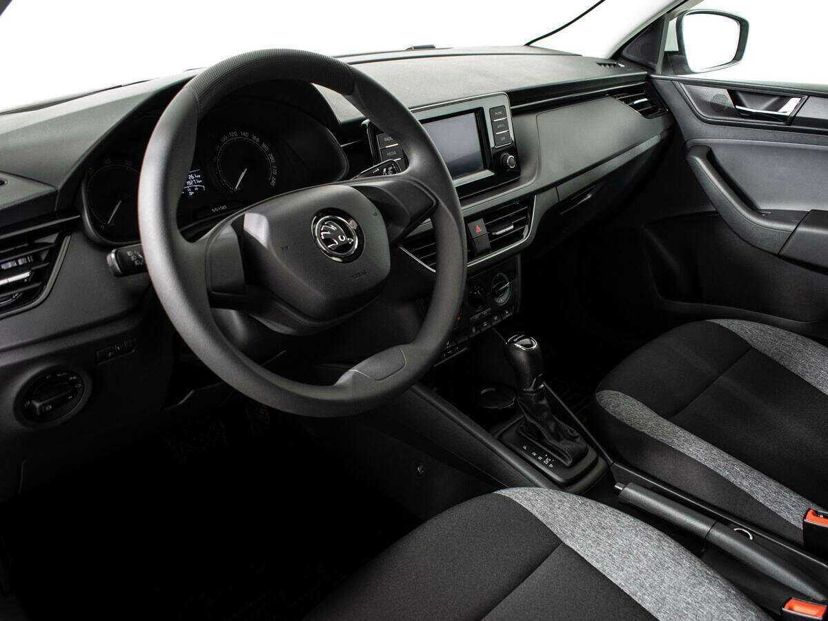 Купить Skoda Rapid с пробегом. Фото: #10