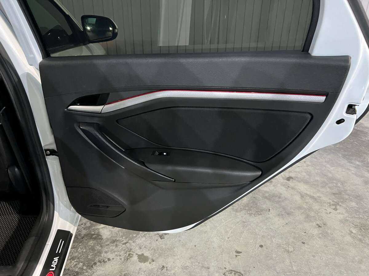 Купить Lada (ВАЗ) Vesta с пробегом. Фото: #18