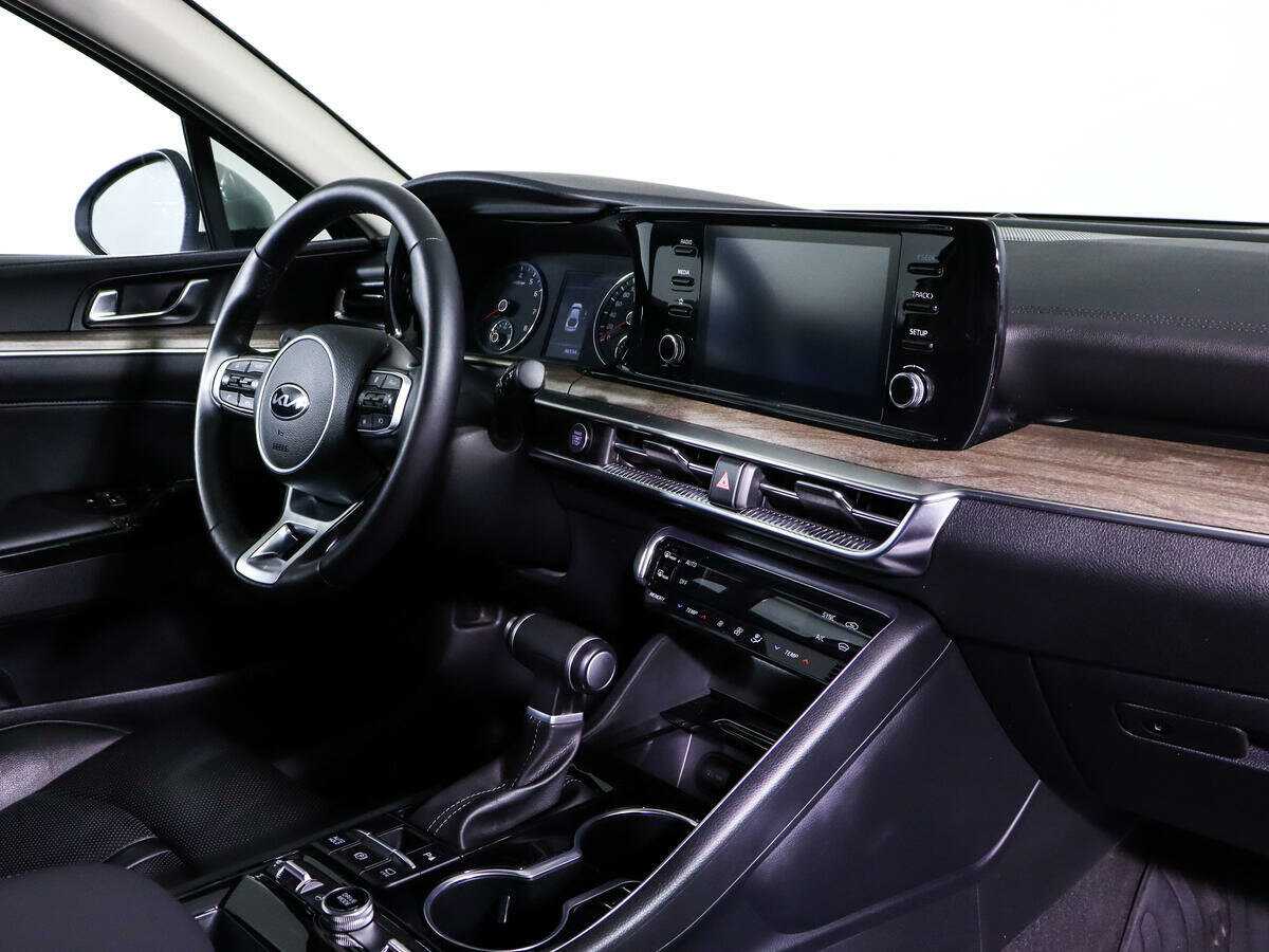 Купить Kia K5 с пробегом. Фото: #6