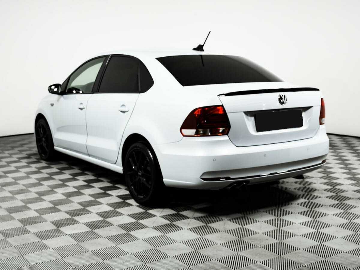 Купить Volkswagen Polo с пробегом. Фото: #6