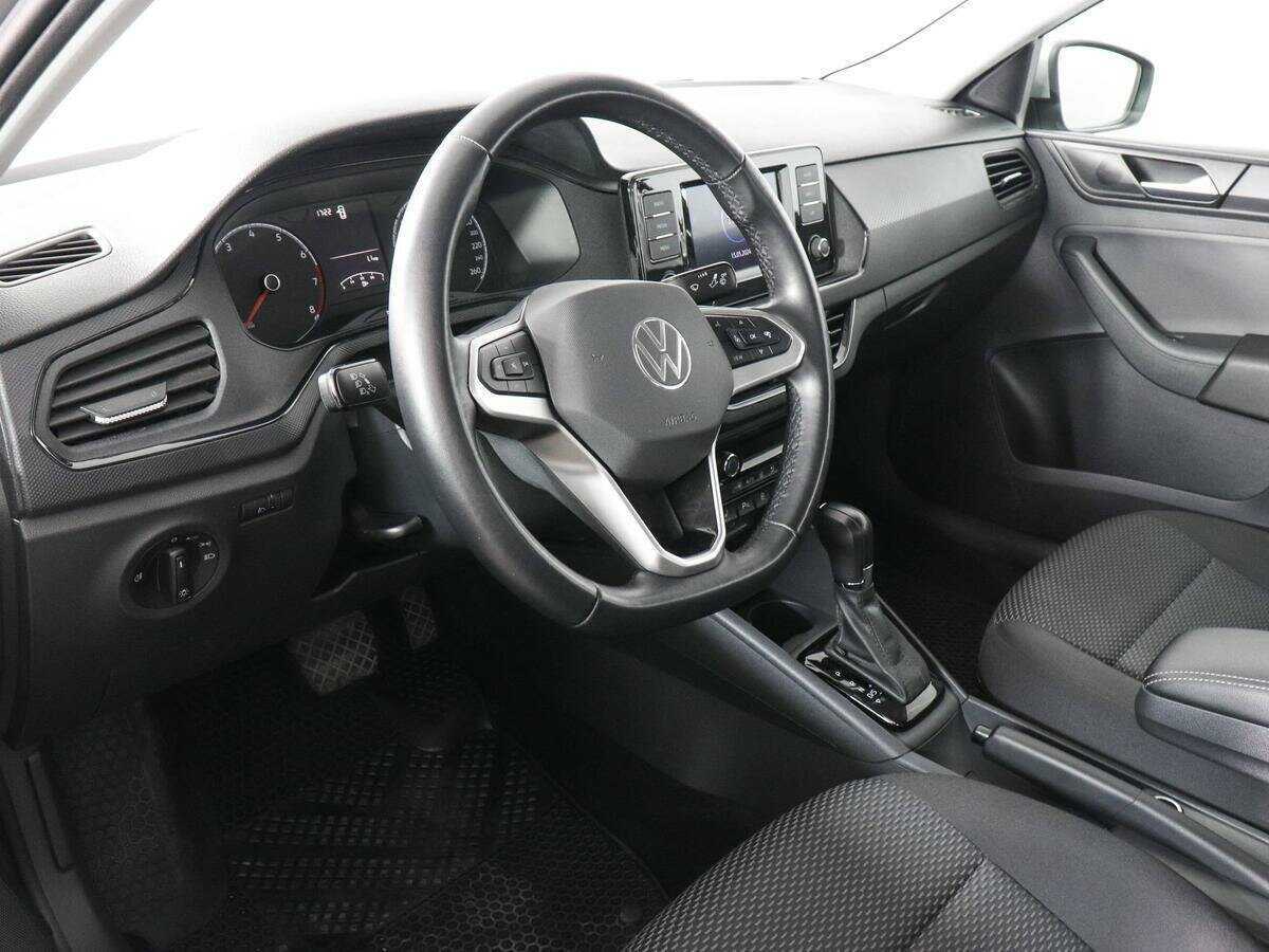 Купить Volkswagen Polo с пробегом. Фото: #8