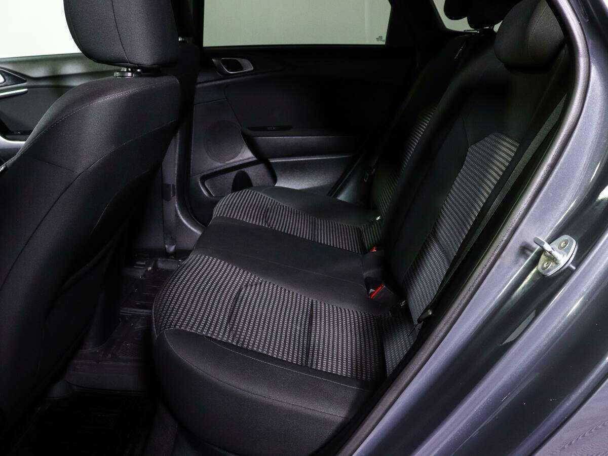 Купить Kia Ceed с пробегом. Фото: #7