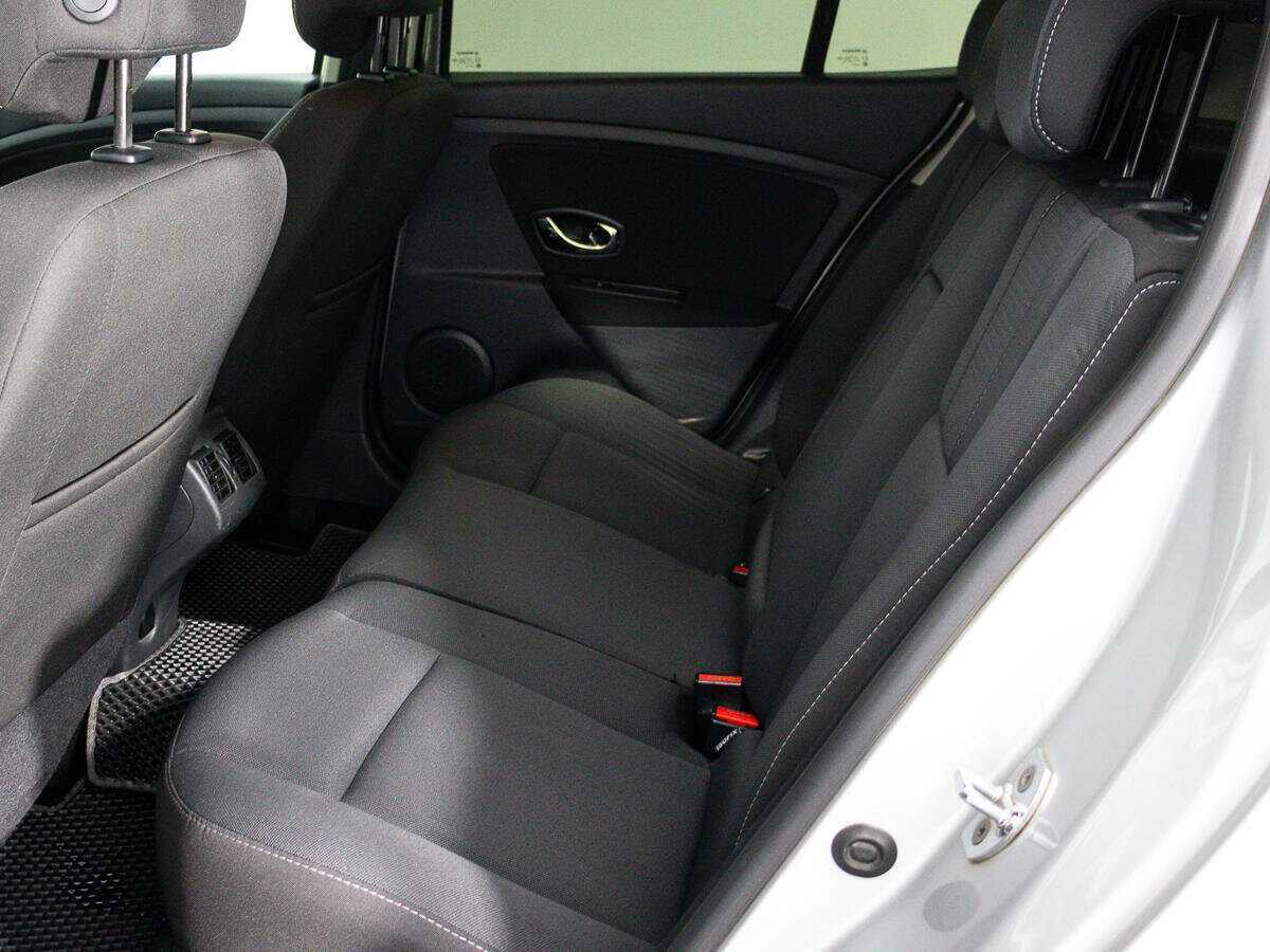 Купить Renault Megane с пробегом. Фото: #10