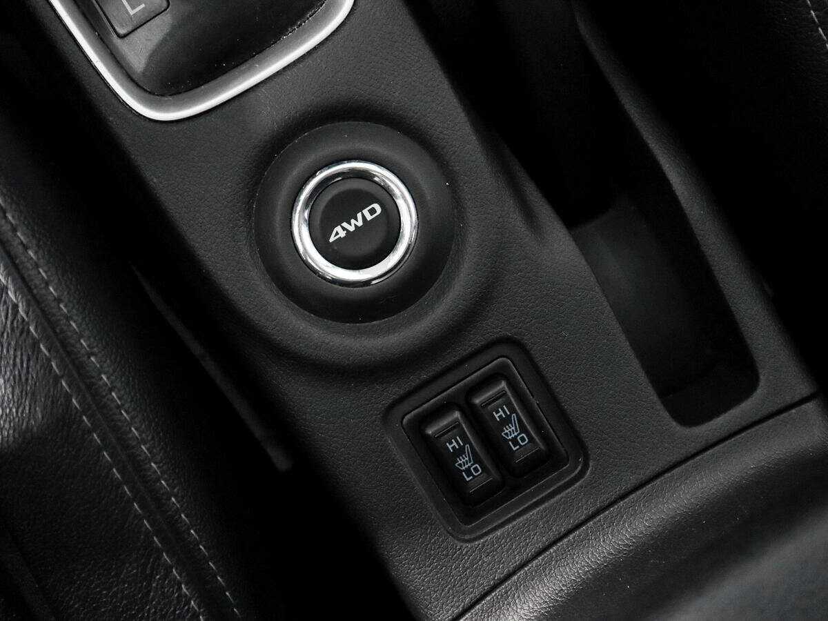 Купить Mitsubishi Outlander с пробегом. Фото: #11