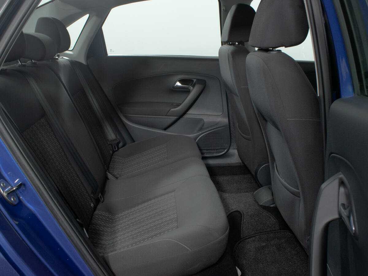 Купить Volkswagen Polo с пробегом. Фото: #8