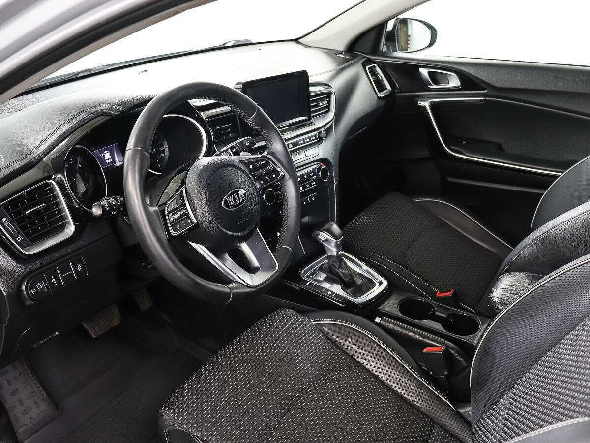 Купить Kia Ceed с пробегом. Фото: #12