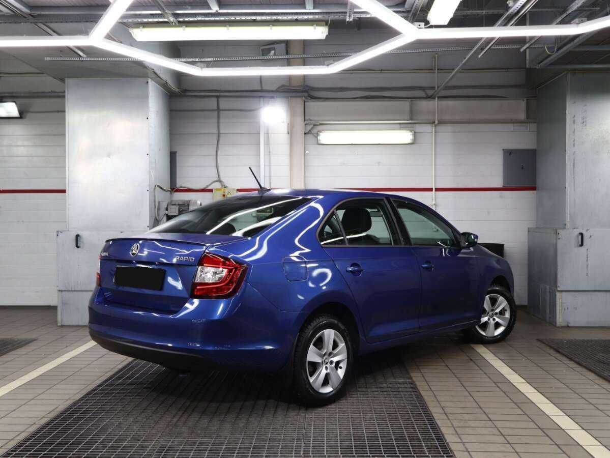 Купить Skoda Rapid с пробегом. Фото: #1