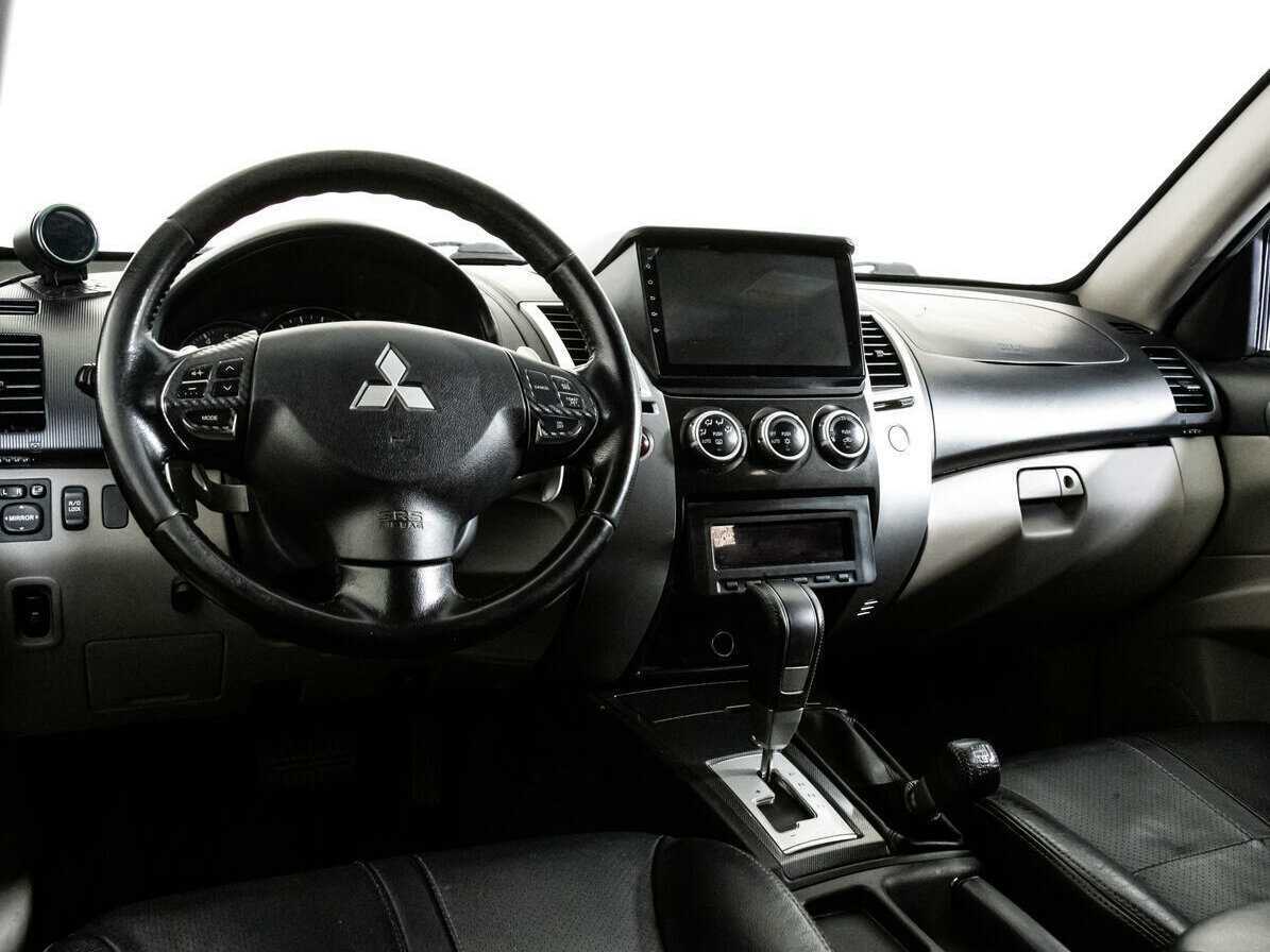 Купить Mitsubishi Pajero Sport с пробегом. Фото: #10