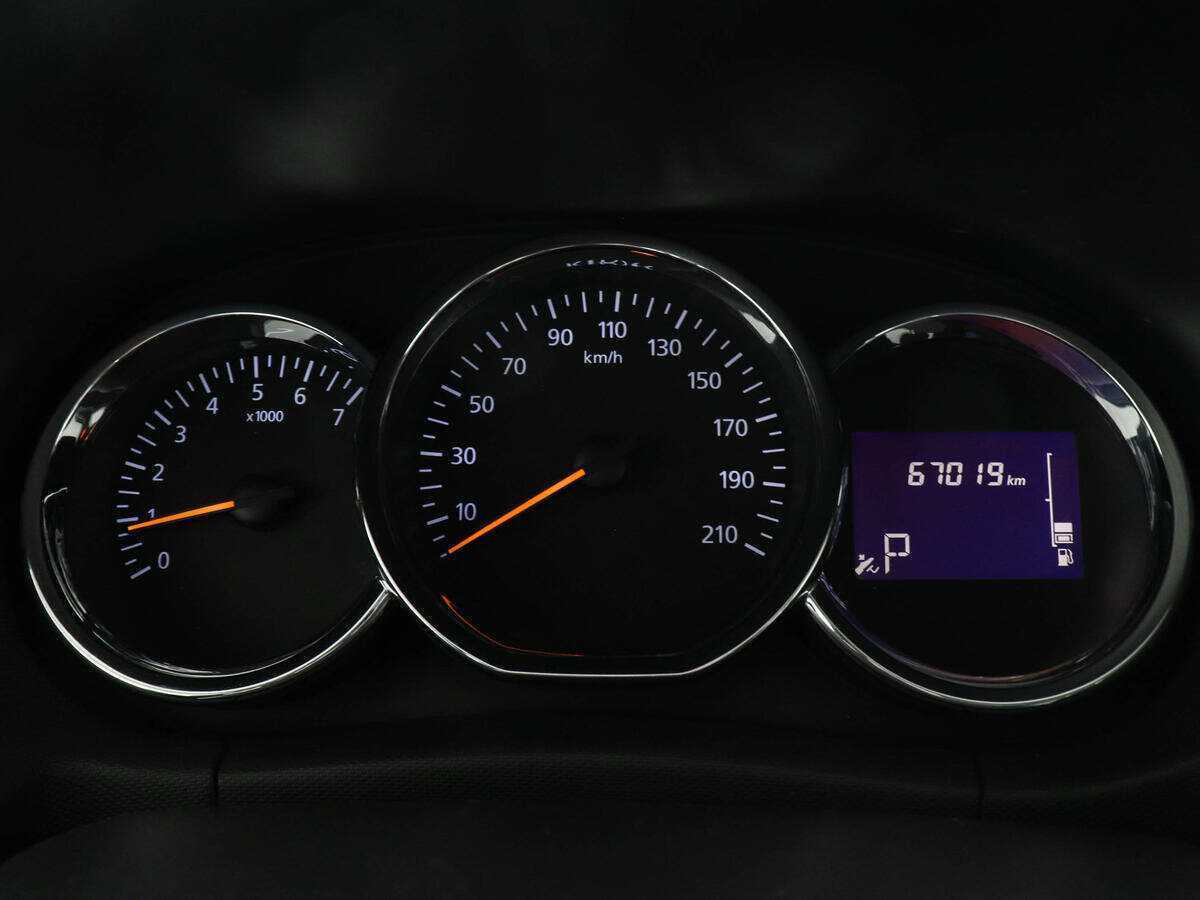 Купить Renault Duster с пробегом. Фото: #10