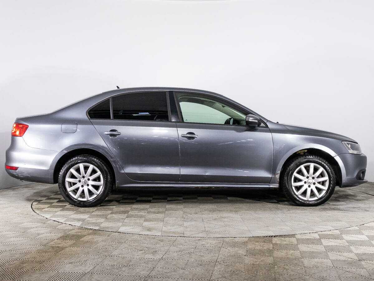 Купить Volkswagen Jetta с пробегом. Фото: #3