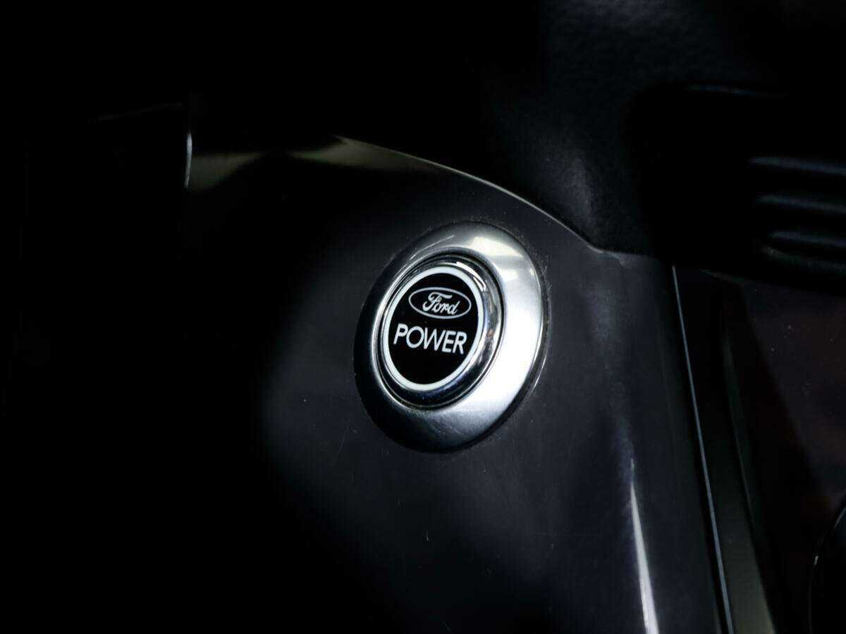 Купить Ford Kuga с пробегом. Фото: #11
