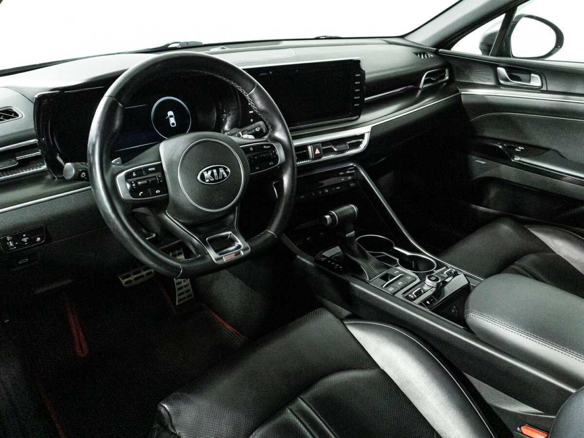 Купить Kia K5 с пробегом. Фото: #10