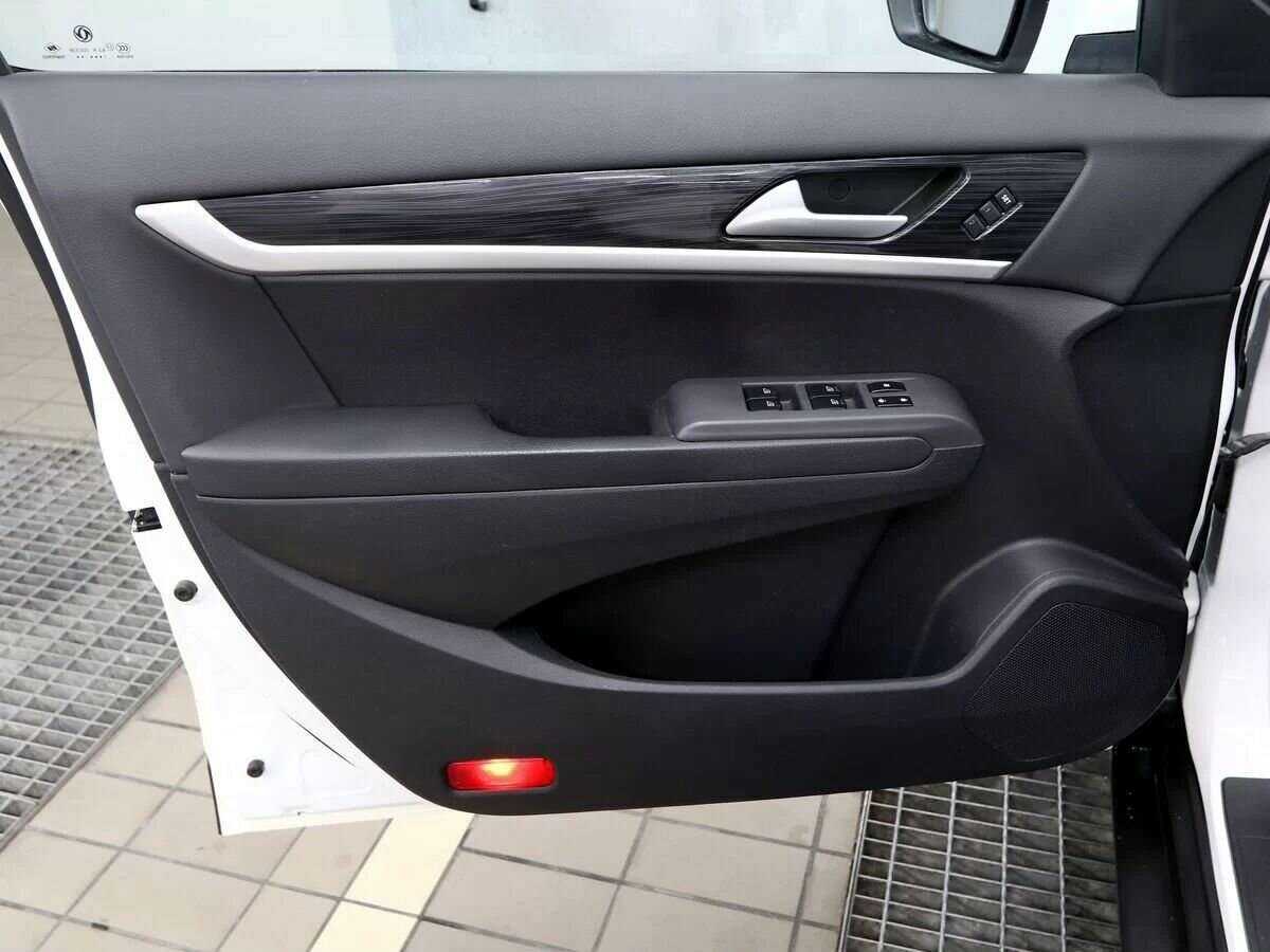 Купить Dongfeng AX7 с пробегом. Фото: #7