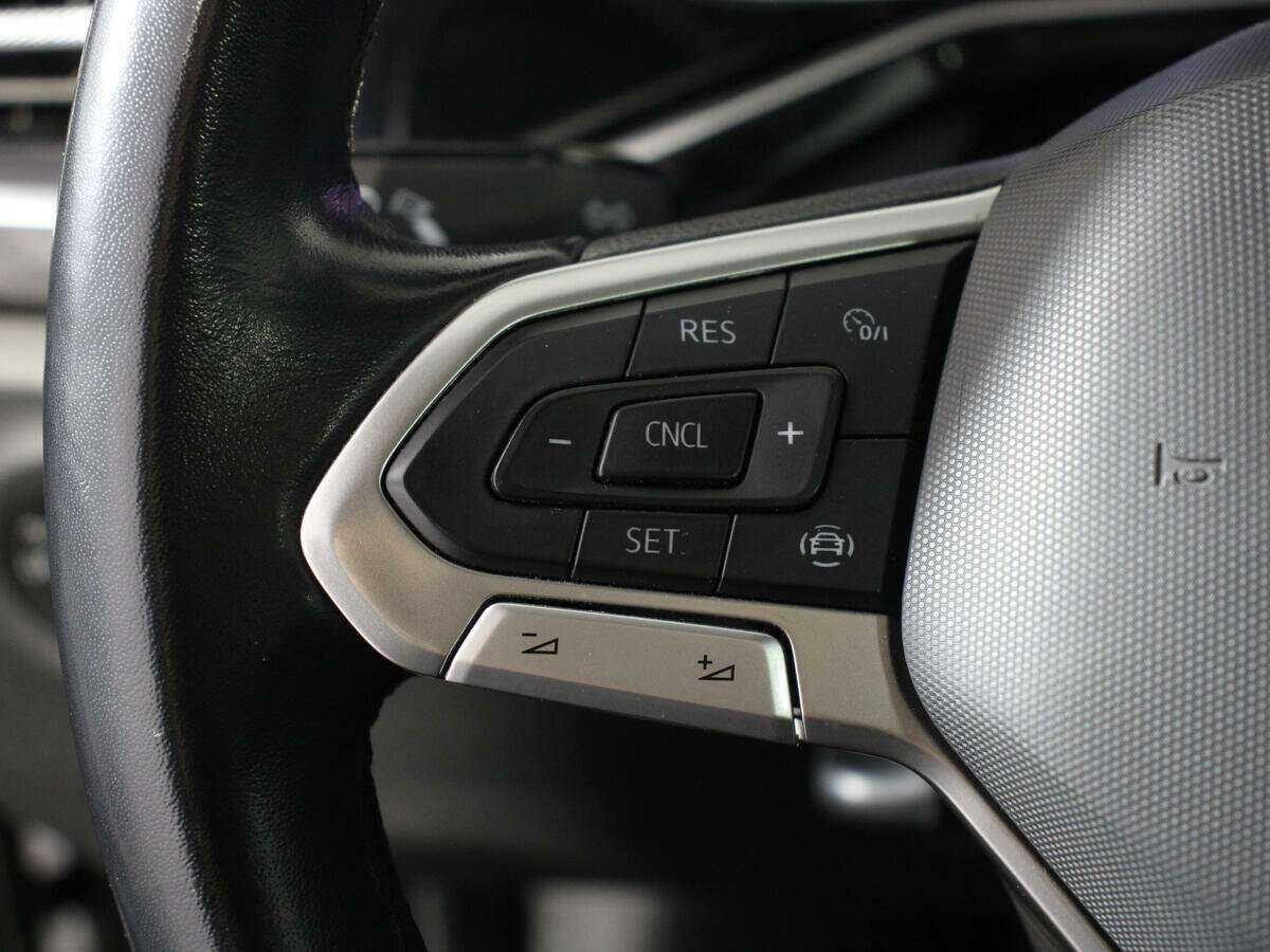 Купить Volkswagen Polo с пробегом. Фото: #13