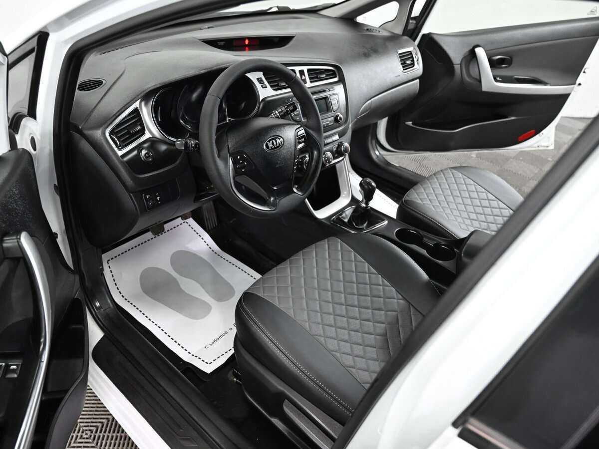 Купить Kia Ceed с пробегом. Фото: #7