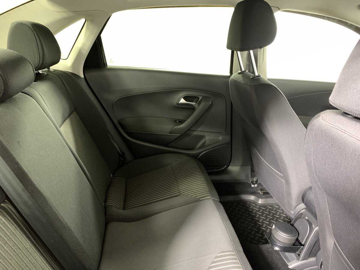 Купить Volkswagen Polo с пробегом. Фото: #16