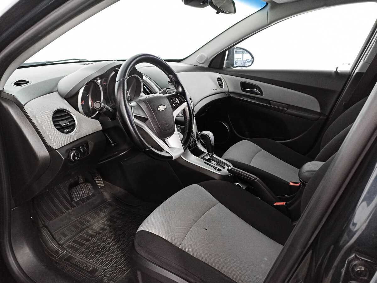 Купить Chevrolet Cruze с пробегом. Фото: #13