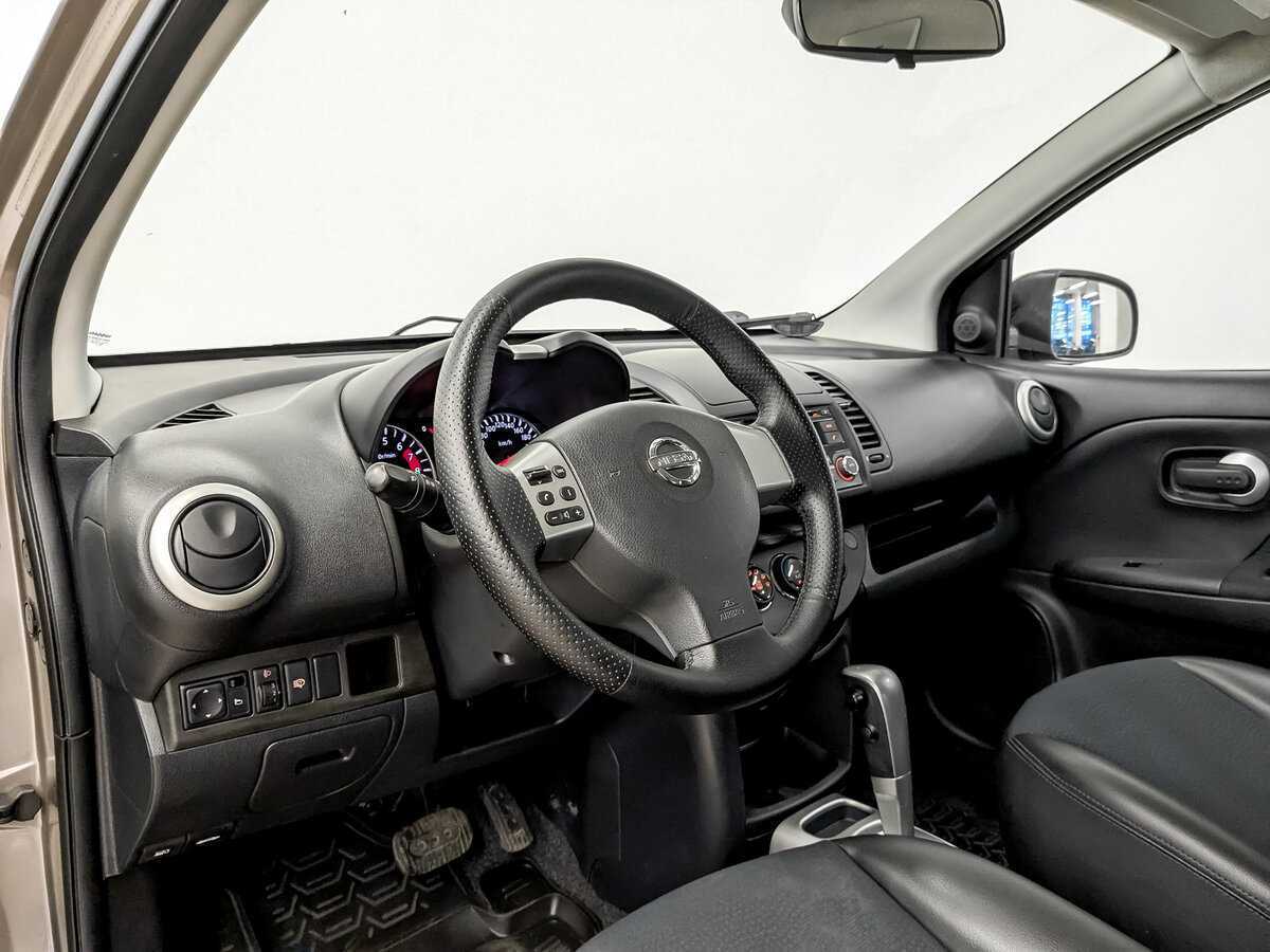 Купить Nissan Note с пробегом. Фото: #15