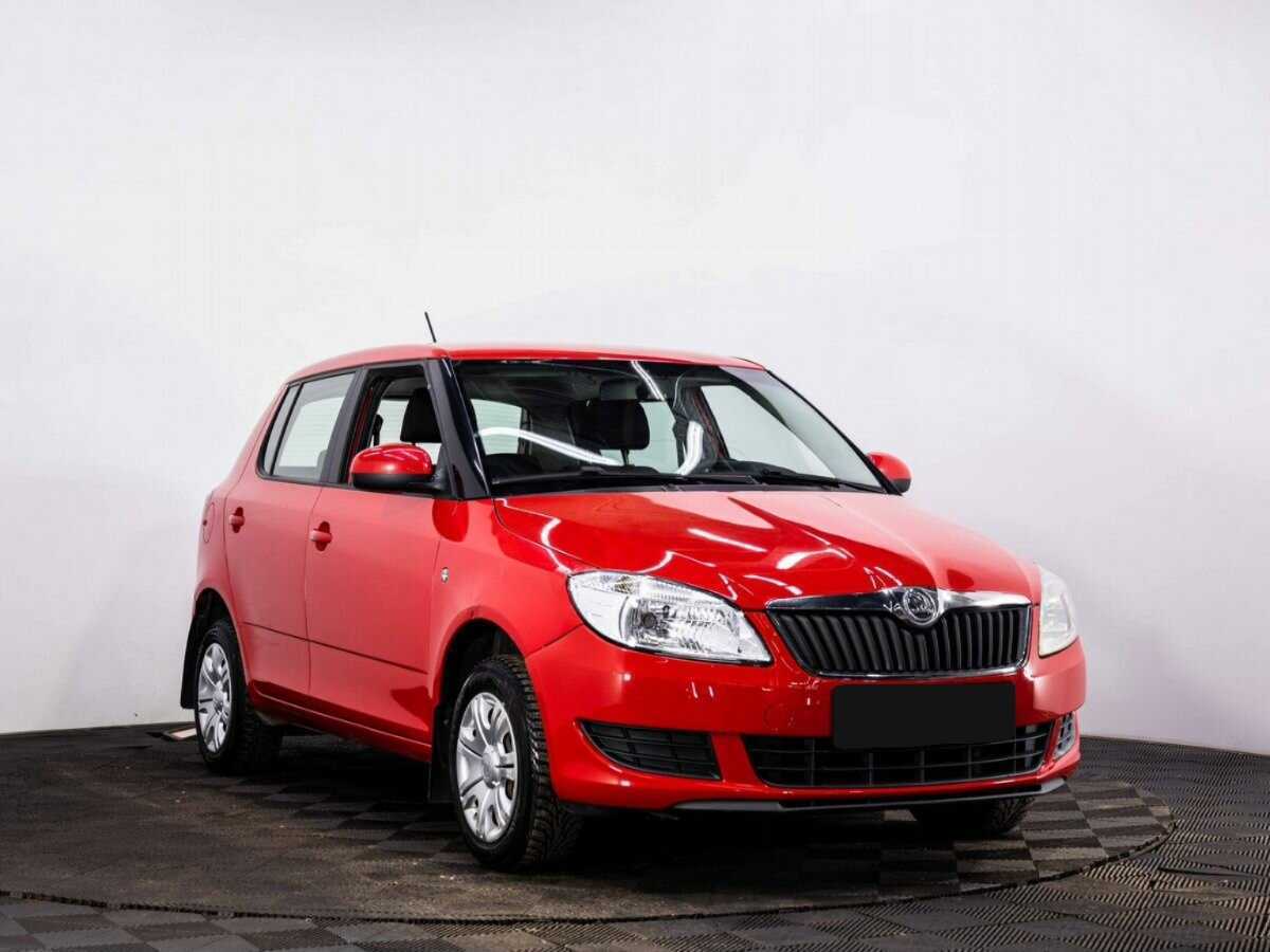 Купить Skoda Fabia с пробегом. Фото: #2