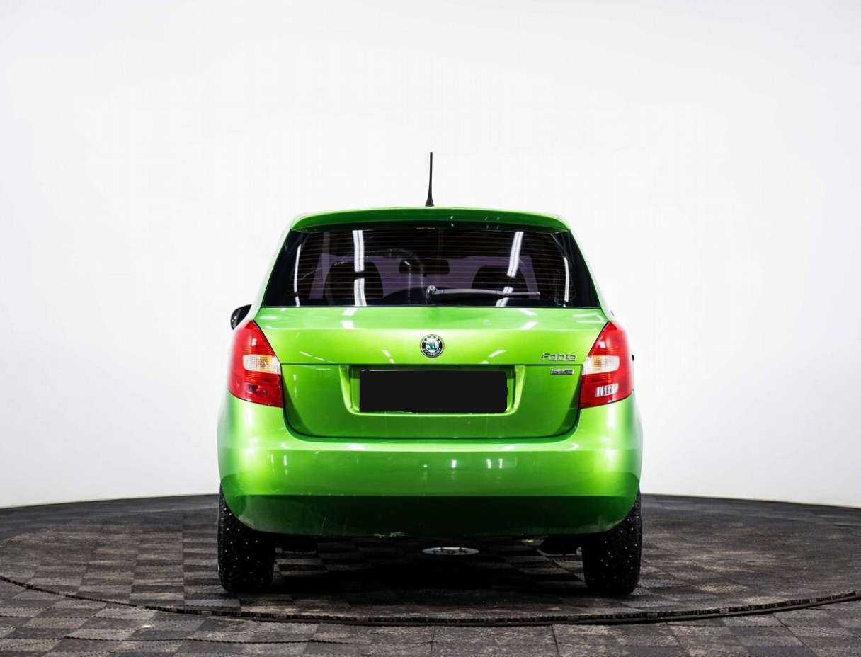 Купить Skoda Fabia с пробегом. Фото: #4