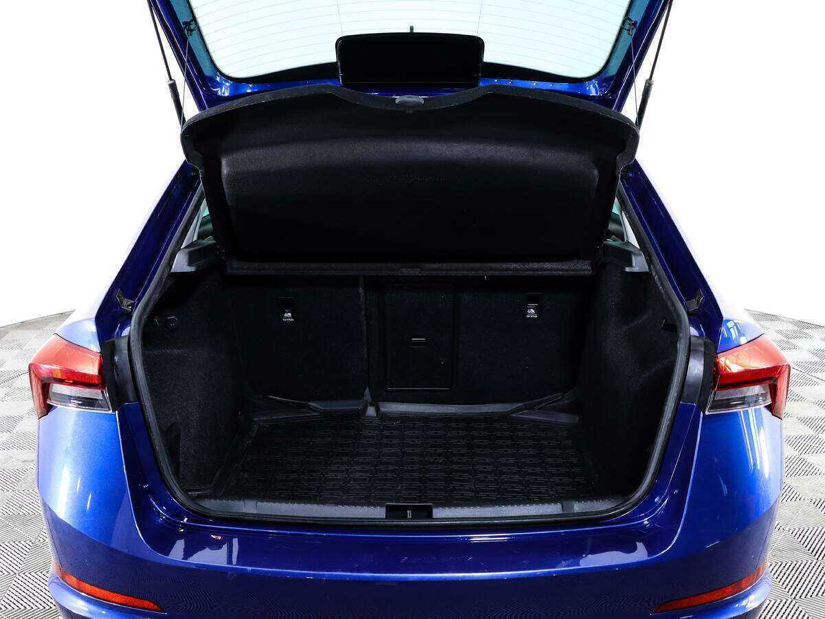 Купить Skoda Rapid с пробегом. Фото: #18