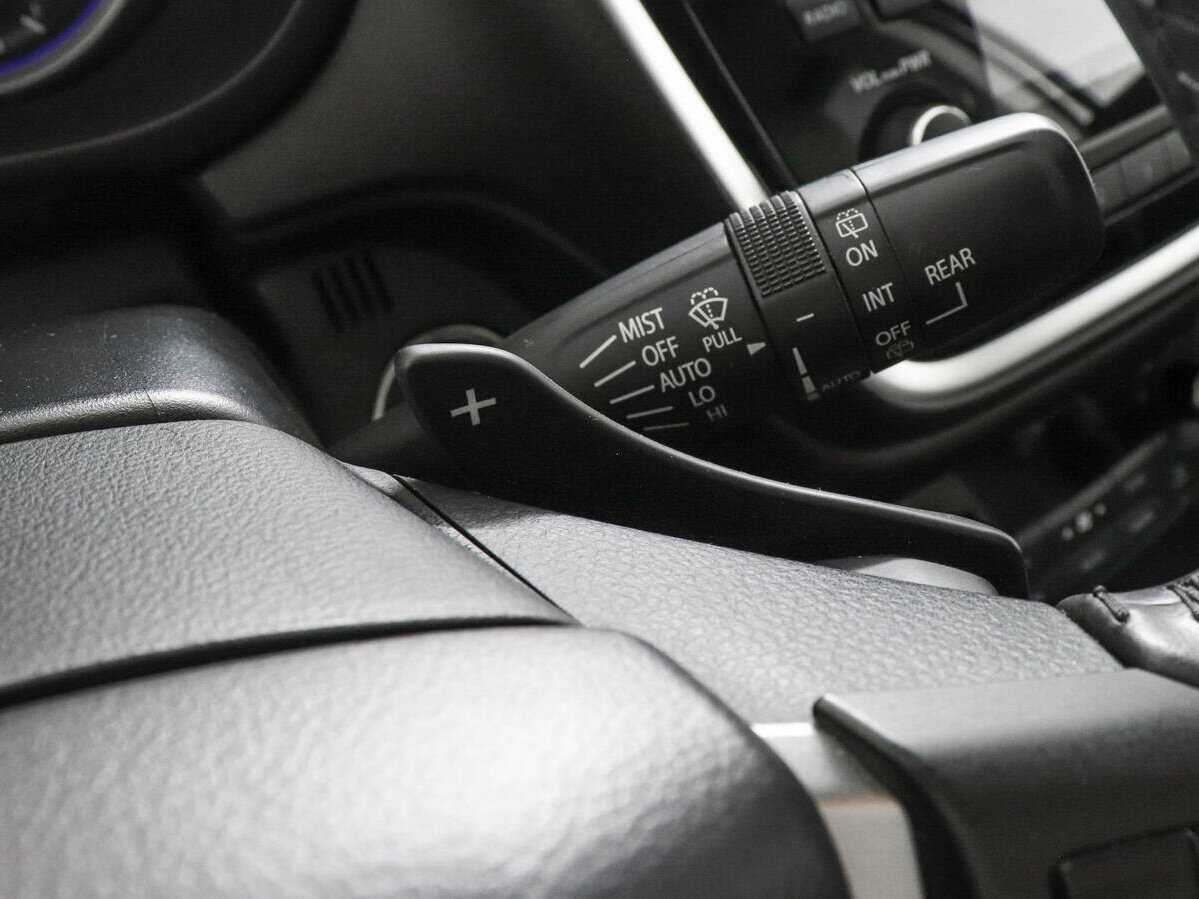Купить Suzuki SX4 с пробегом. Фото: #8