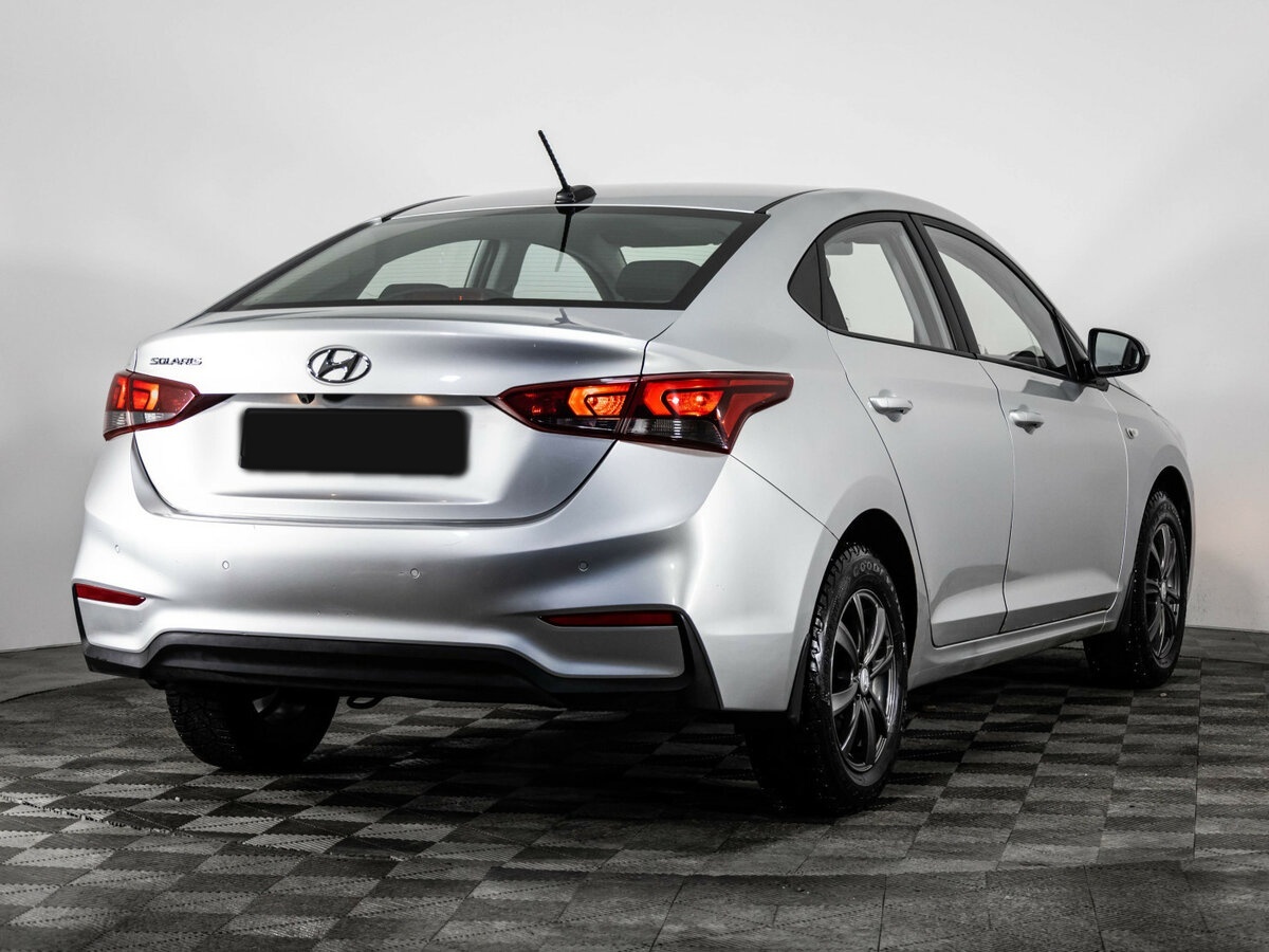 Купить Hyundai Solaris с пробегом. Фото: #3
