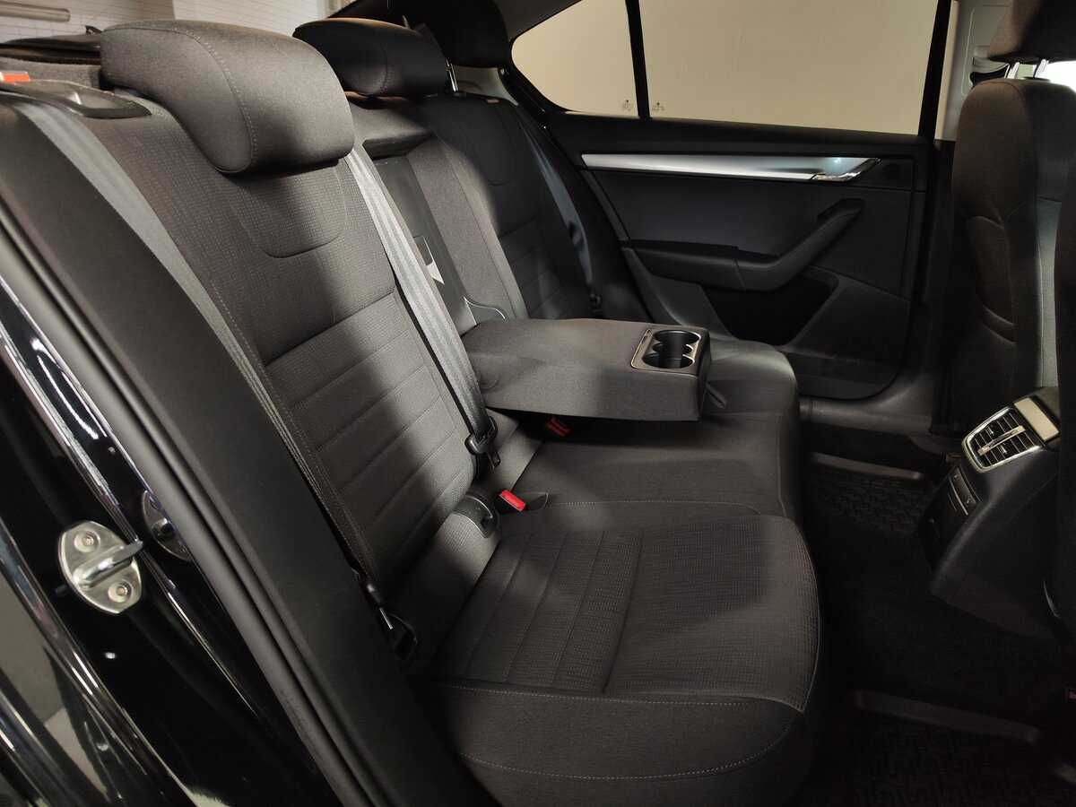 Купить Skoda Octavia с пробегом. Фото: #10