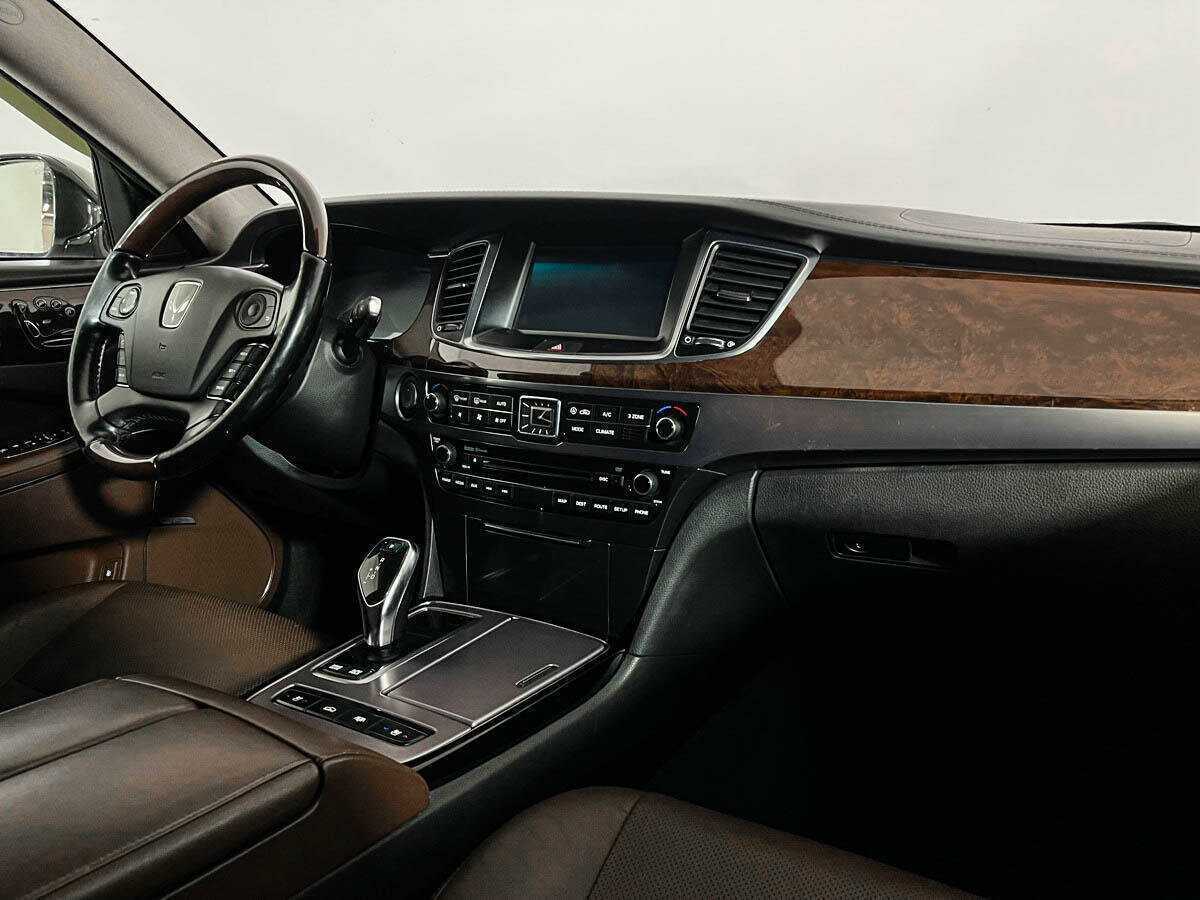 Купить Hyundai Equus с пробегом. Фото: #8