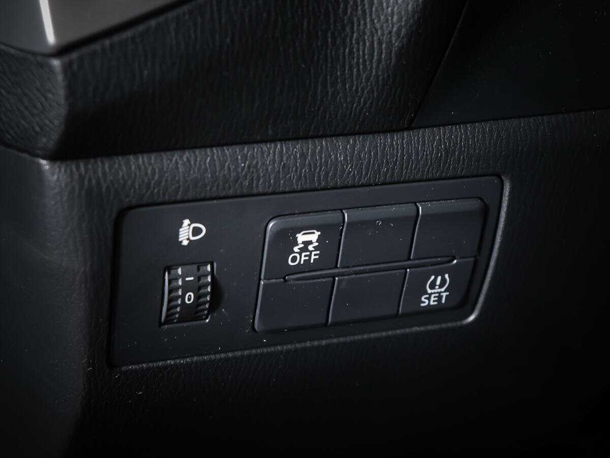 Купить Mazda 3 с пробегом. Фото: #18