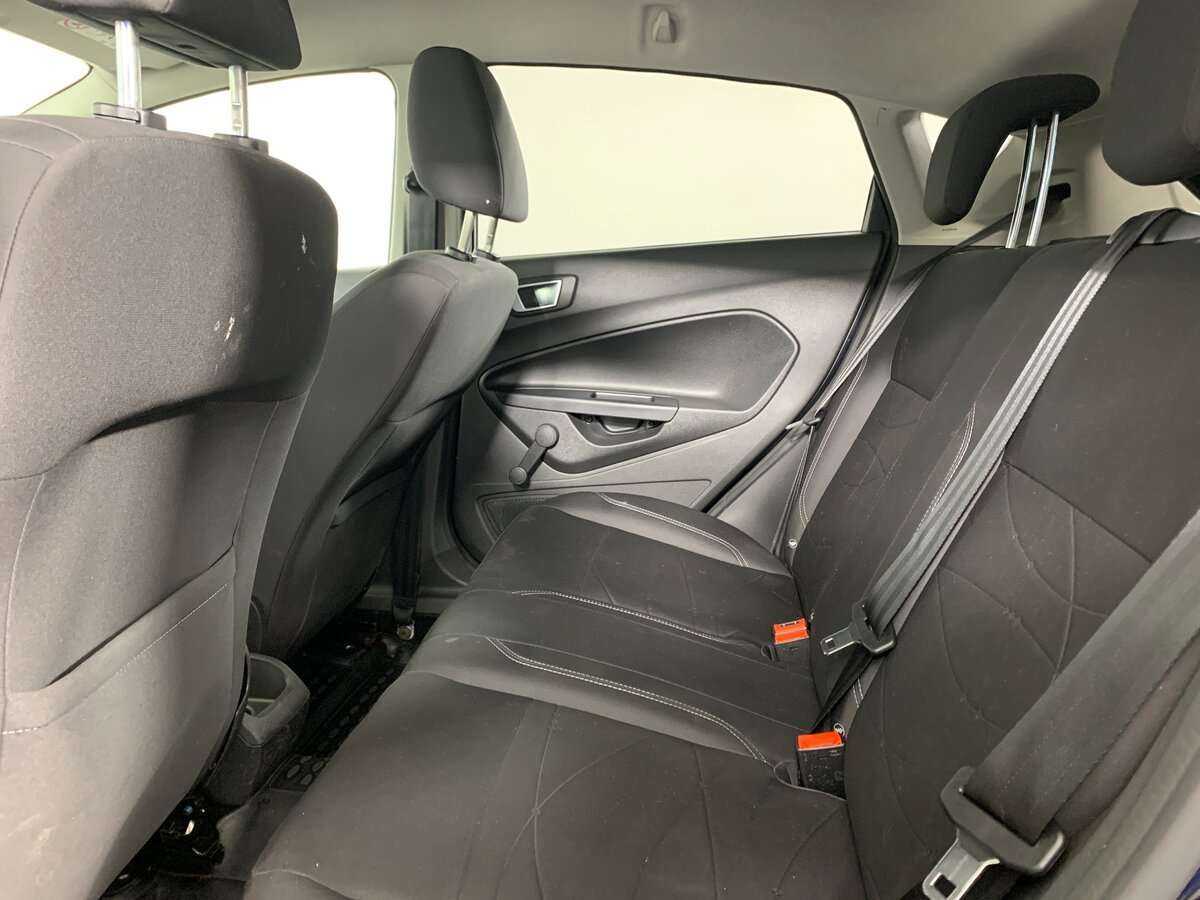 Купить Ford Fiesta с пробегом. Фото: #18