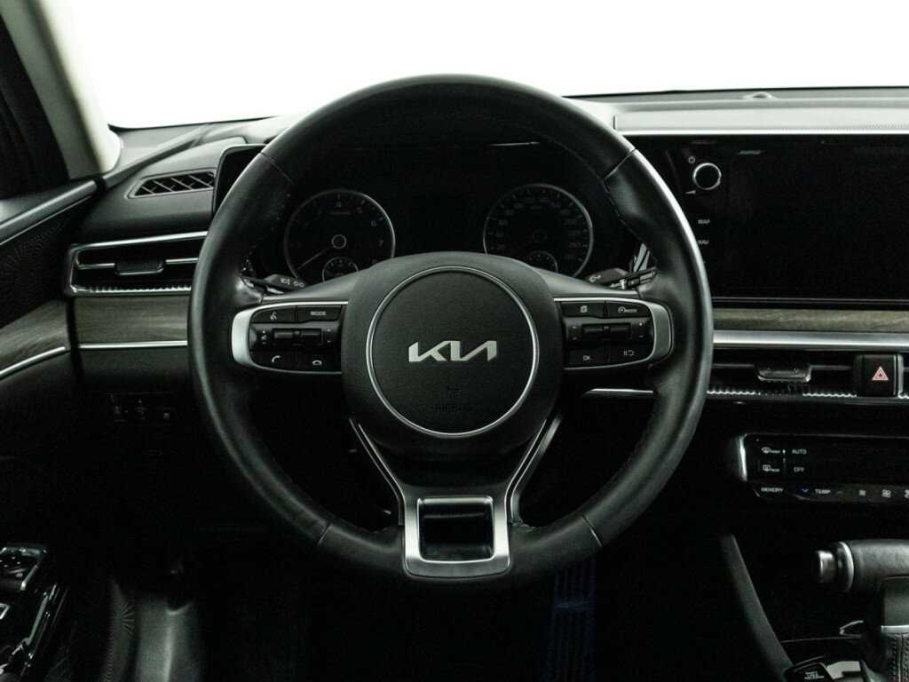 Купить Kia K5 с пробегом. Фото: #24