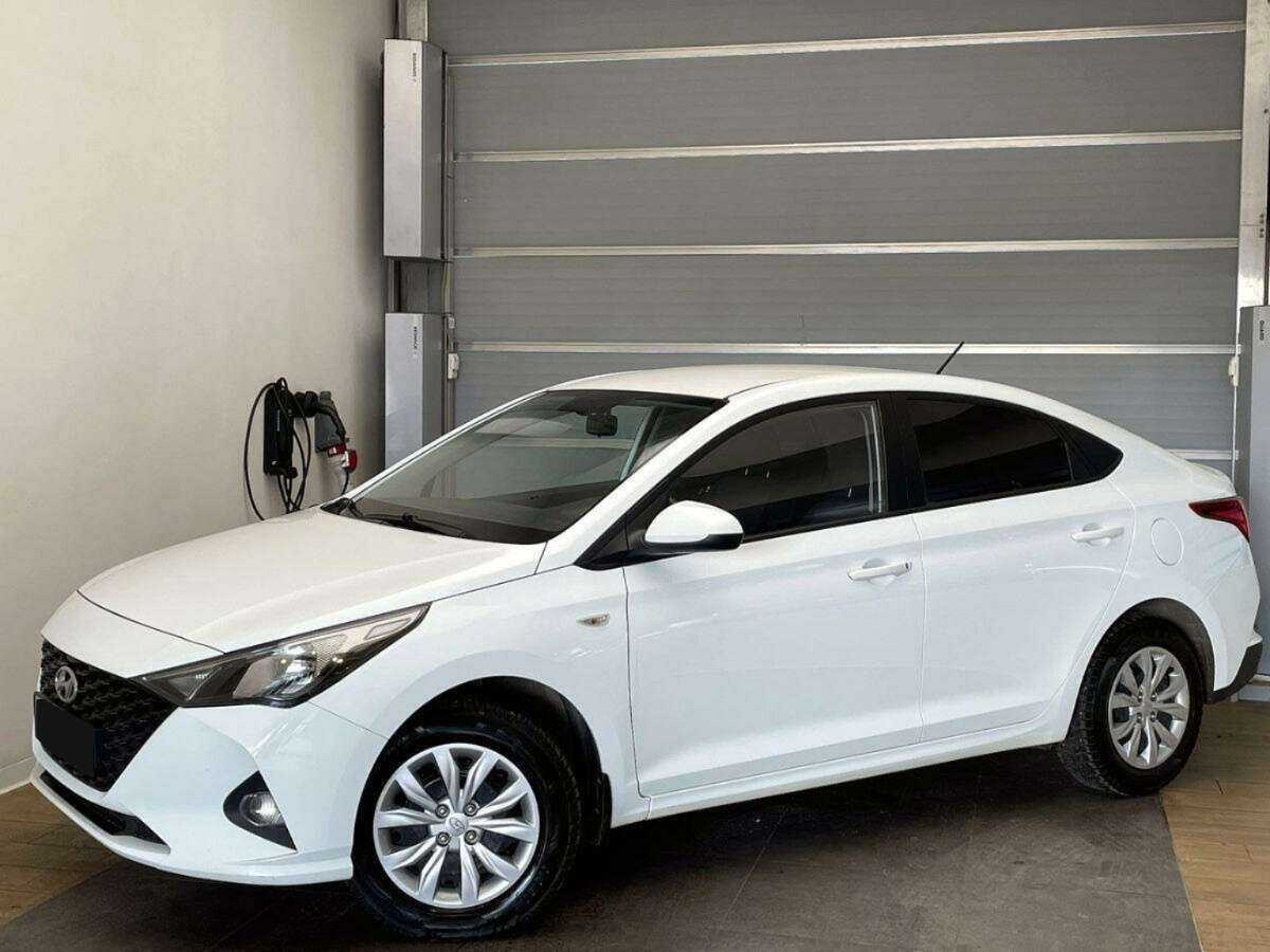 Купить Hyundai Solaris с пробегом. Фото: #0