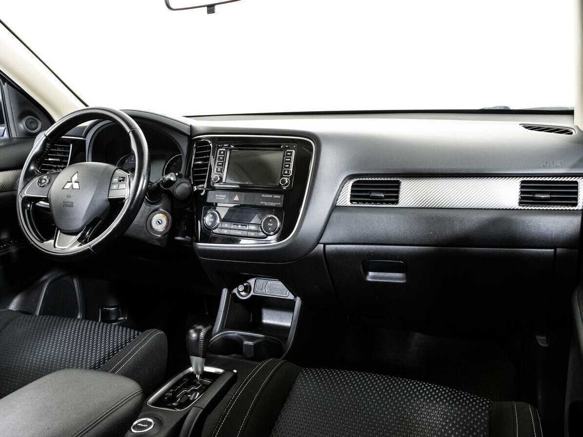 Купить Mitsubishi Outlander с пробегом. Фото: #6