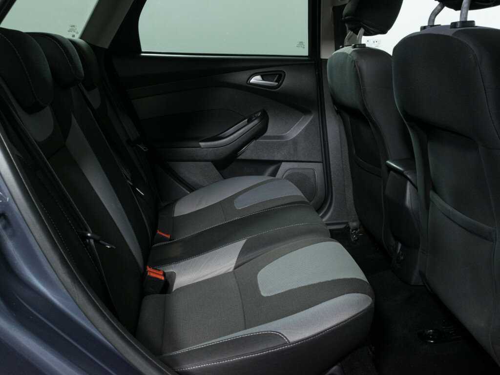 Купить Ford Focus с пробегом. Фото: #9