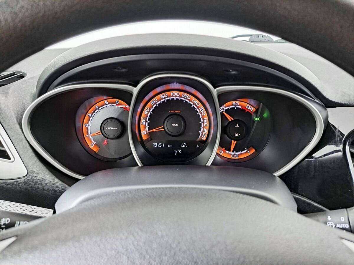 Купить Lada (ВАЗ) Vesta с пробегом. Фото: #10