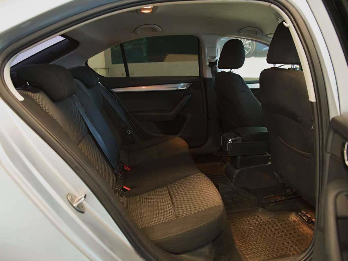 Купить Skoda Octavia с пробегом. Фото: #4