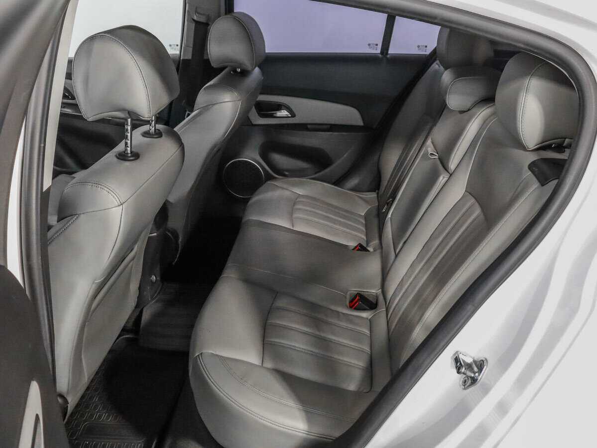 Купить Chevrolet Cruze с пробегом. Фото: #8