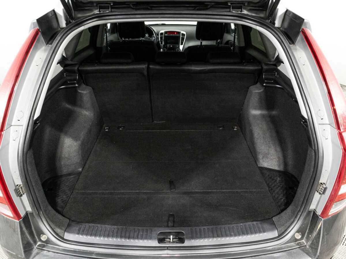 Купить Kia Ceed с пробегом. Фото: #14