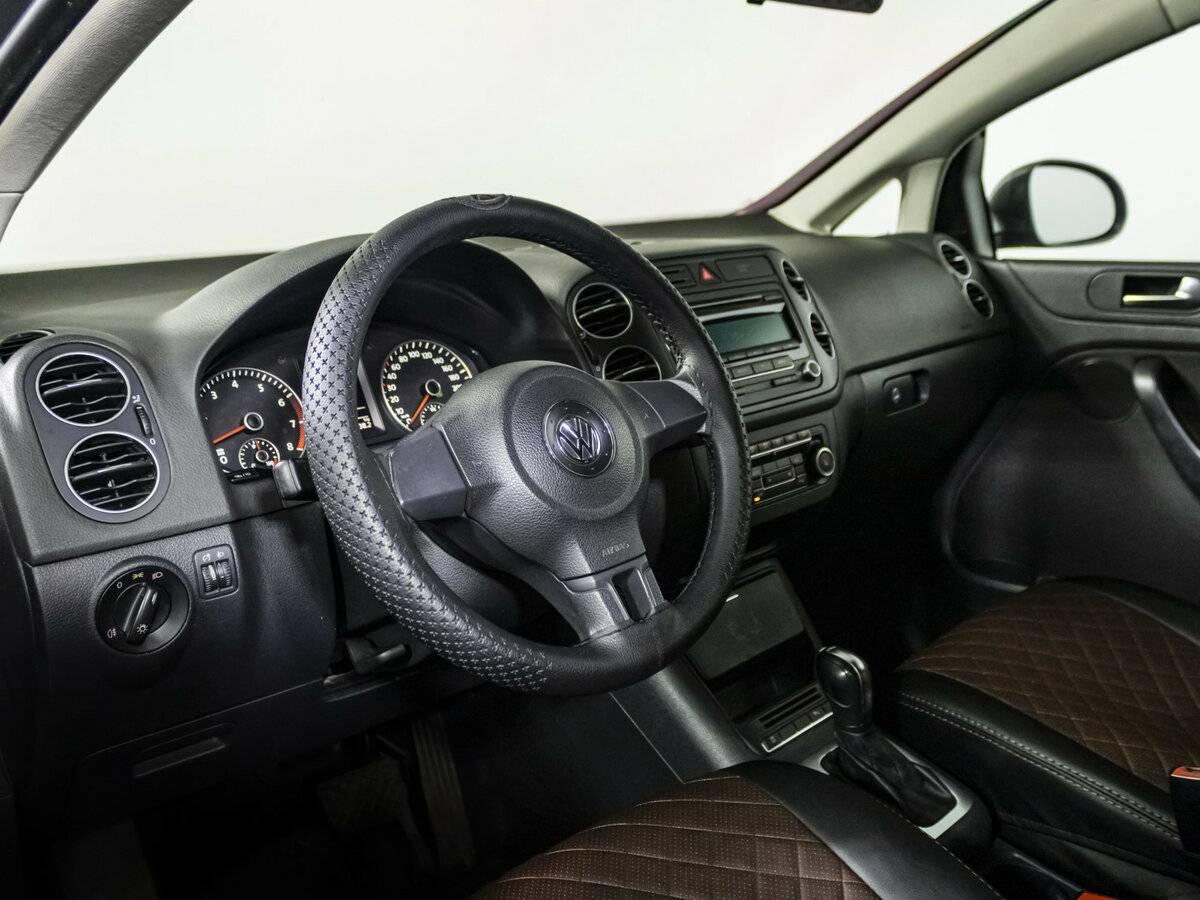 Купить Volkswagen Golf Plus с пробегом. Фото: #7