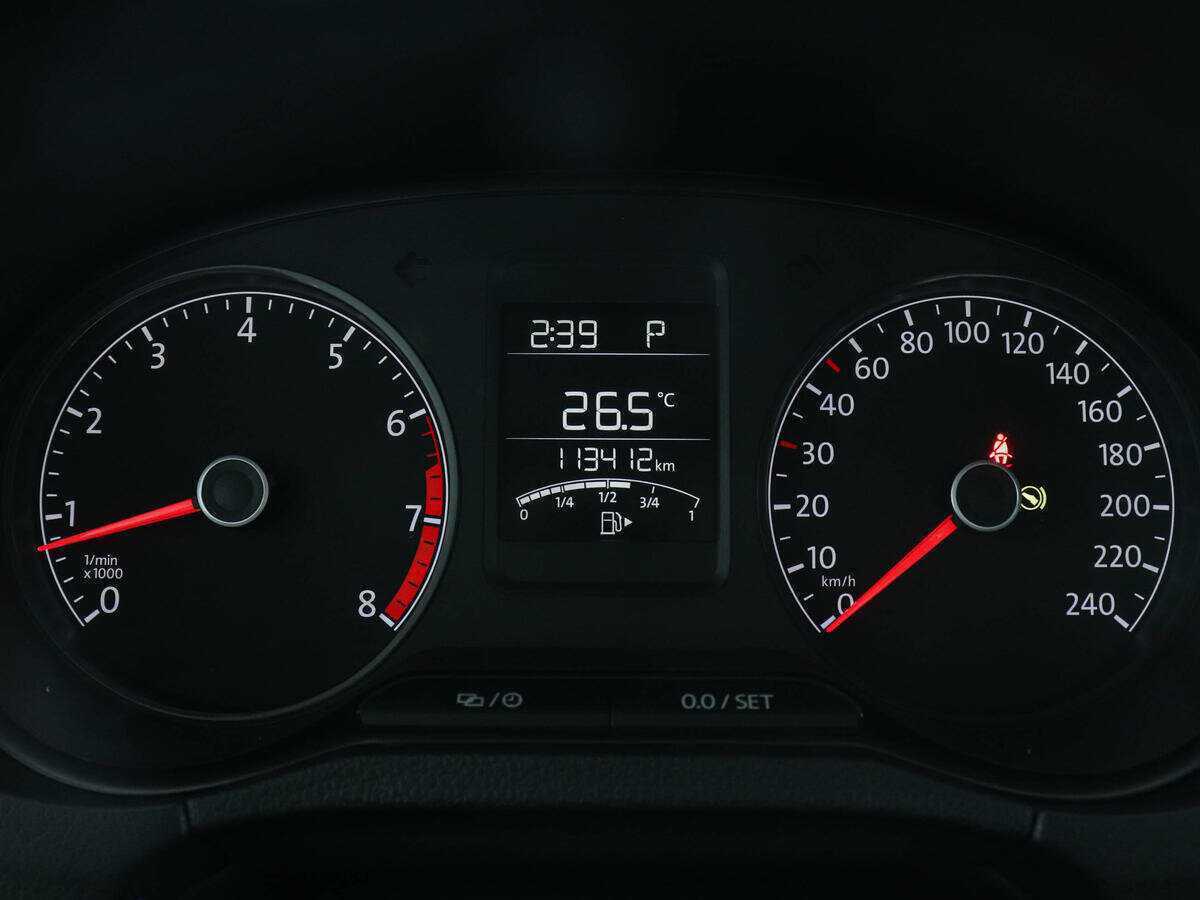 Купить Volkswagen Polo с пробегом. Фото: #6