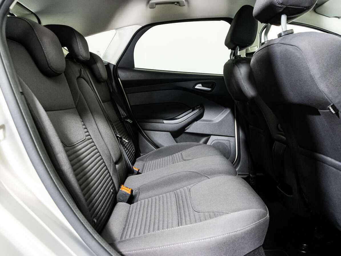 Купить Ford Focus с пробегом. Фото: #12