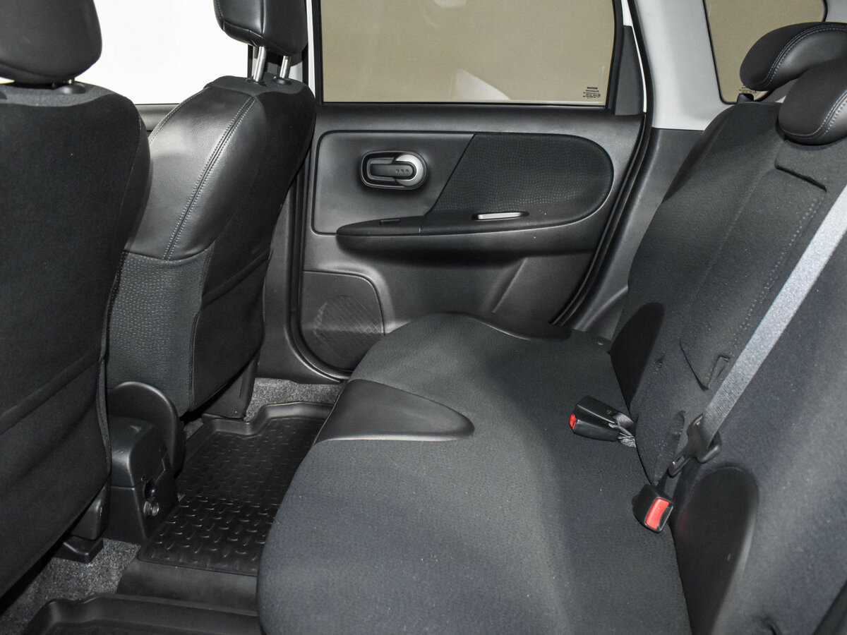 Купить Nissan Note с пробегом. Фото: #9