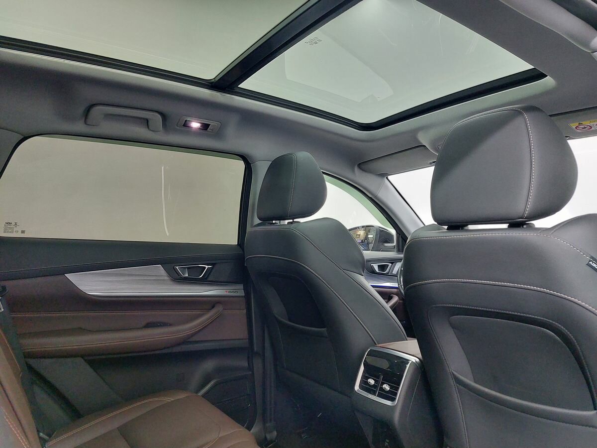 Купить Chery Tiggo 8 Pro с пробегом. Фото: #17