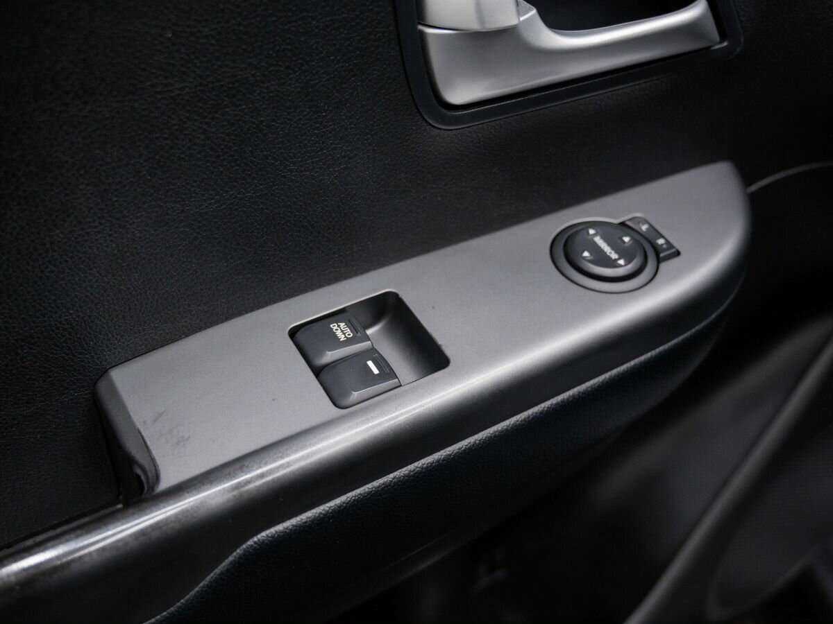 Купить Kia Rio с пробегом. Фото: #17