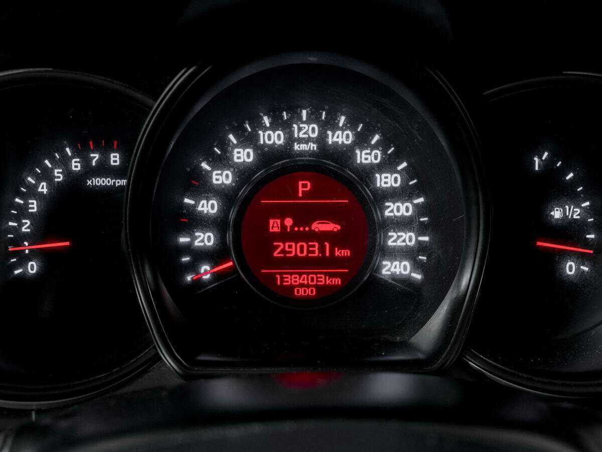 Купить Kia Ceed с пробегом. Фото: #10