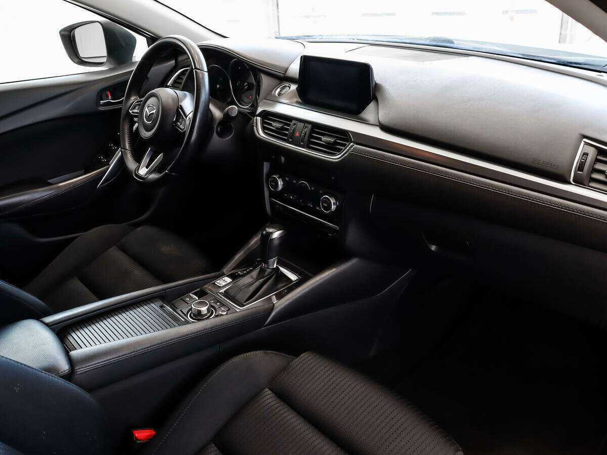 Купить Mazda 6 с пробегом. Фото: #11