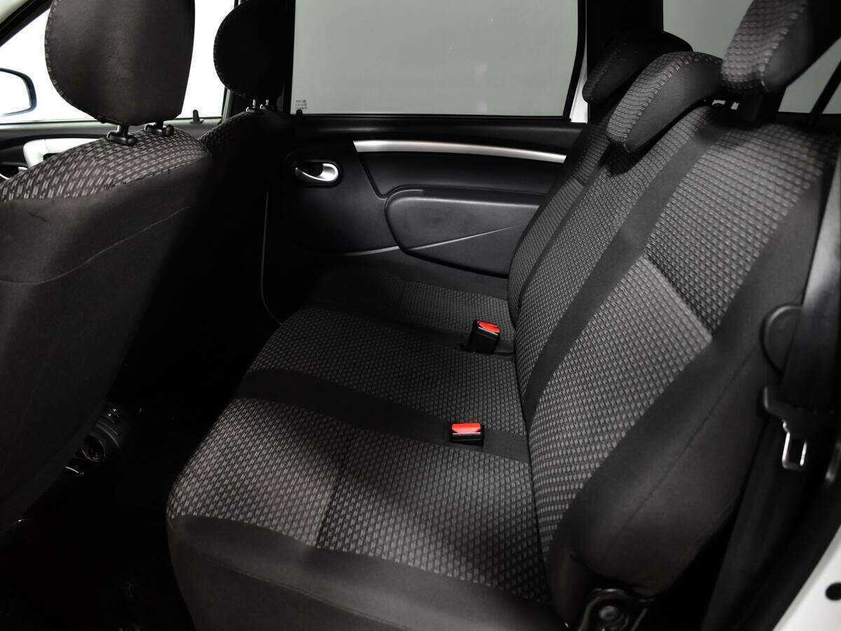 Купить Lada (ВАЗ) Largus с пробегом. Фото: #9