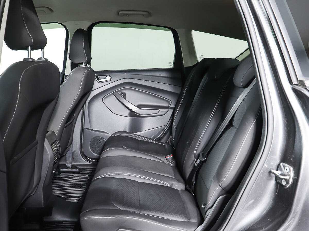 Купить Ford Kuga с пробегом. Фото: #9