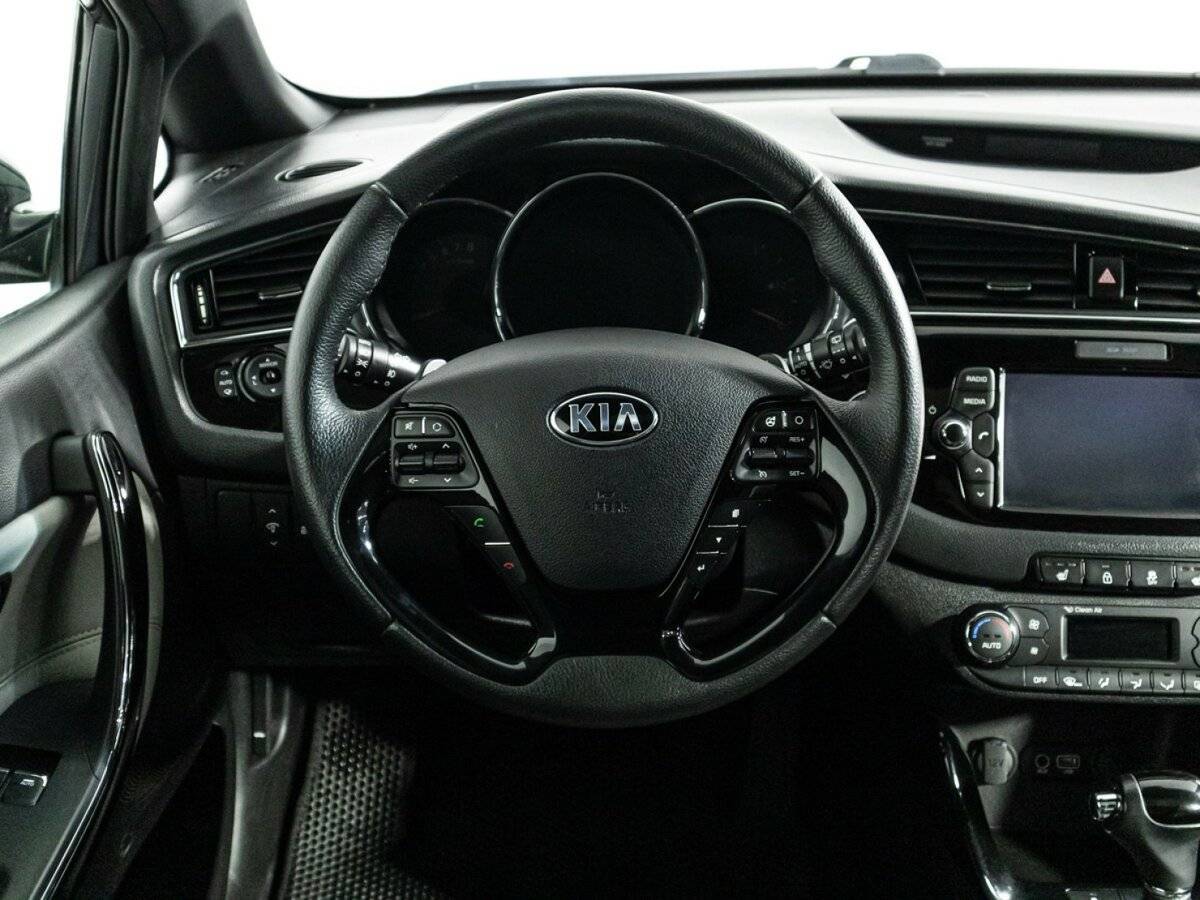 Купить Kia Ceed с пробегом. Фото: #20